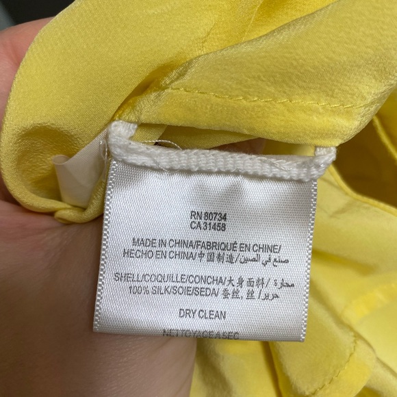 BCBGMaxAzria 100% Silk Yellow Halter Top Ruffles Open Back V-Neck Sleeveless - Picture 5 of 5